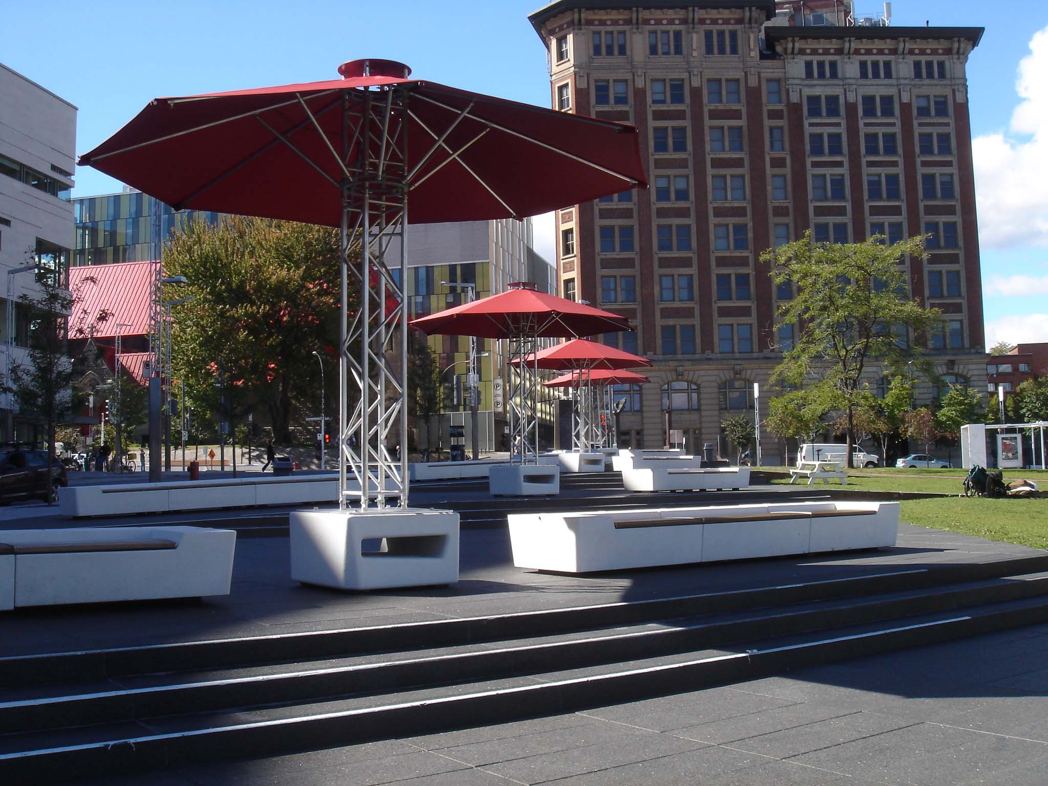 Movable street furniture, Quartier des spectacles, by Morelli Designers and Signature Design Communication, Ville-Marie borough