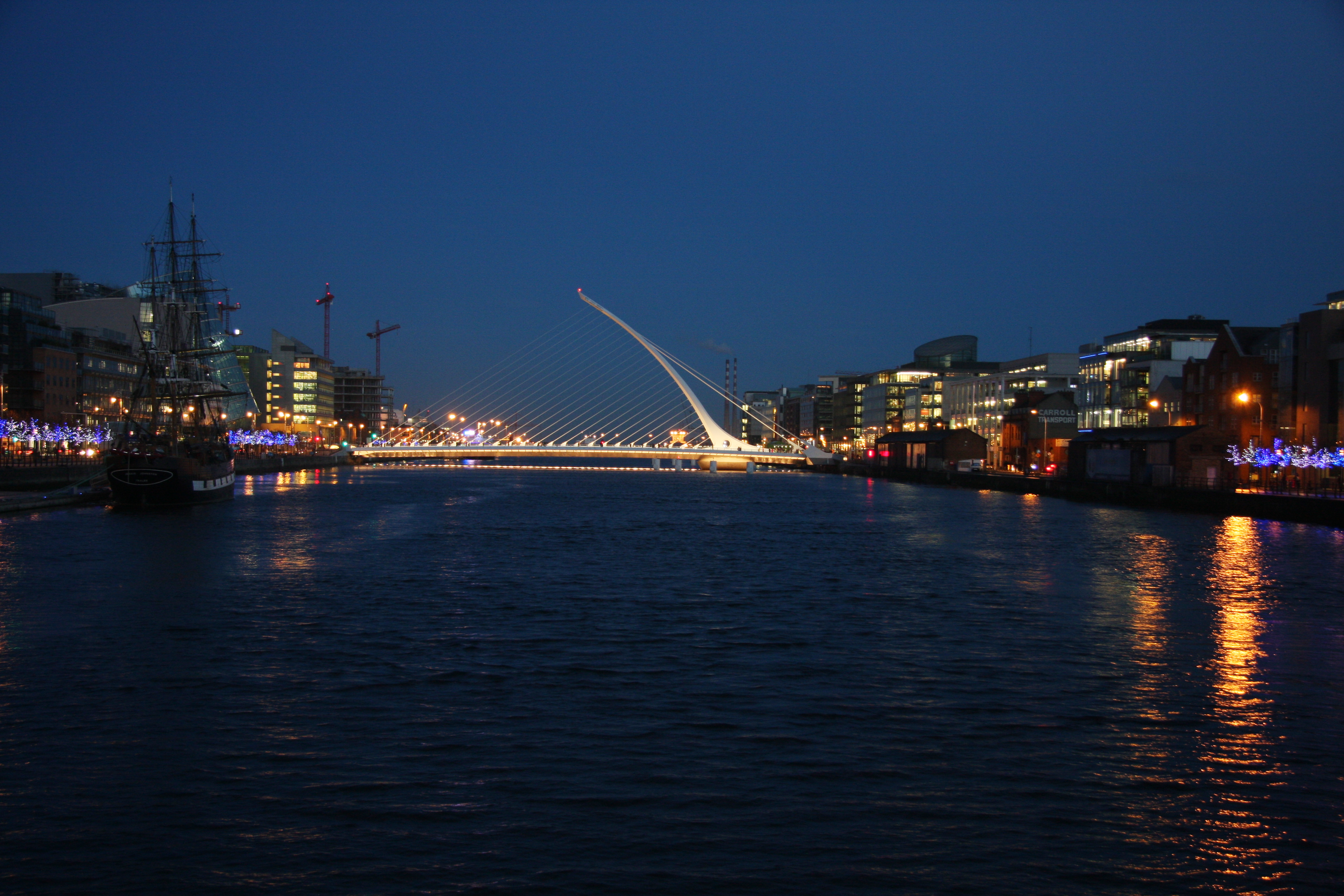 Samuel-Beckett Bridge; Dubli, Ireland - City of Literature