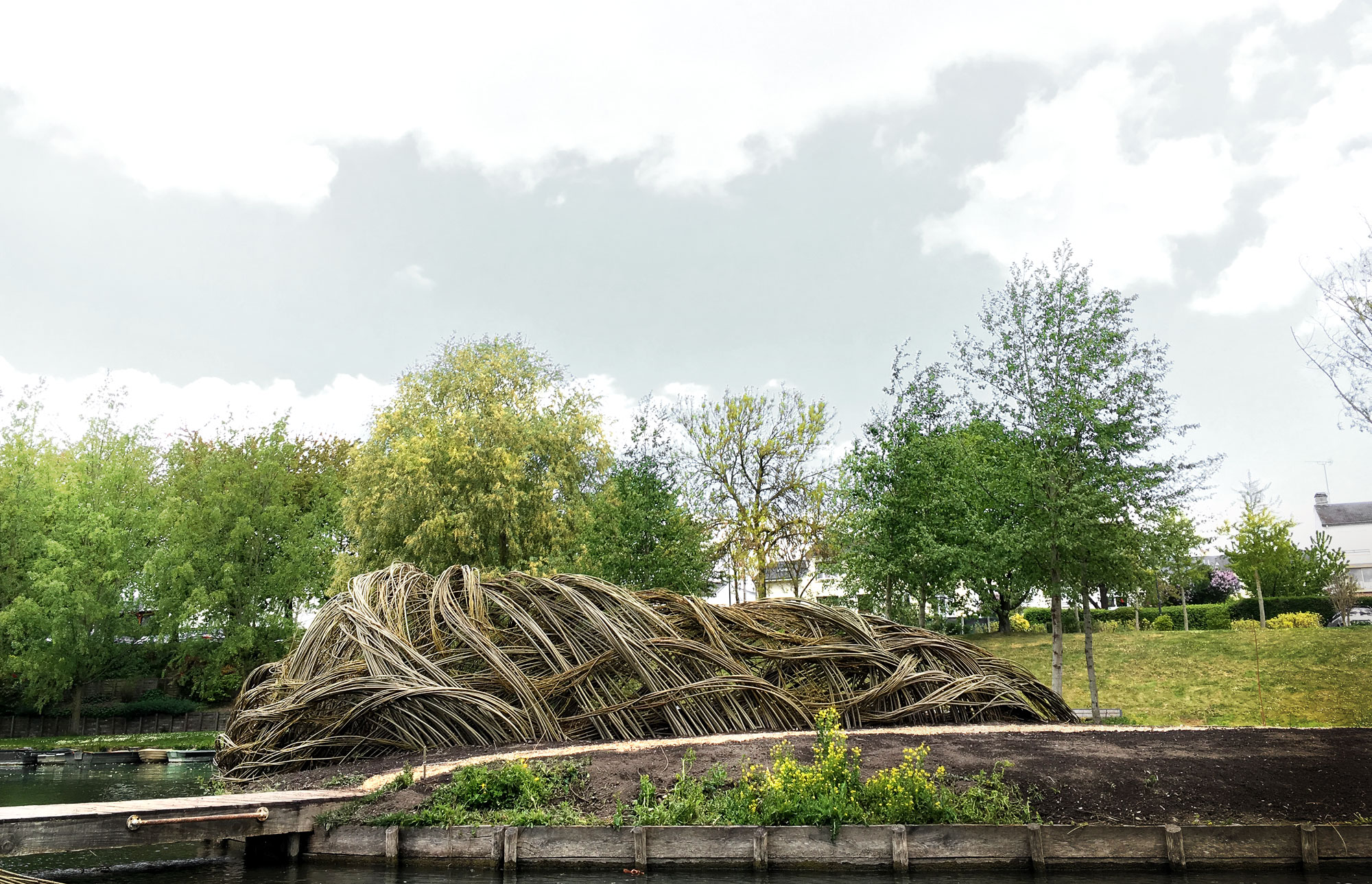 Les Trois Soeurs, Art Festival, City and landscape of Amiens, France, 2017