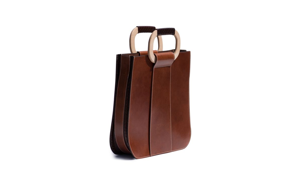 Vegetable leather and apple wood handbag, Montreal, 2016/2017 collection
