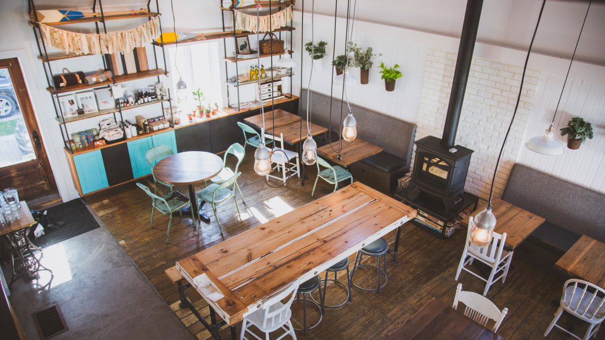 Saint-Laurent Coffee Shop, Vieux-Boucherville, 2015
