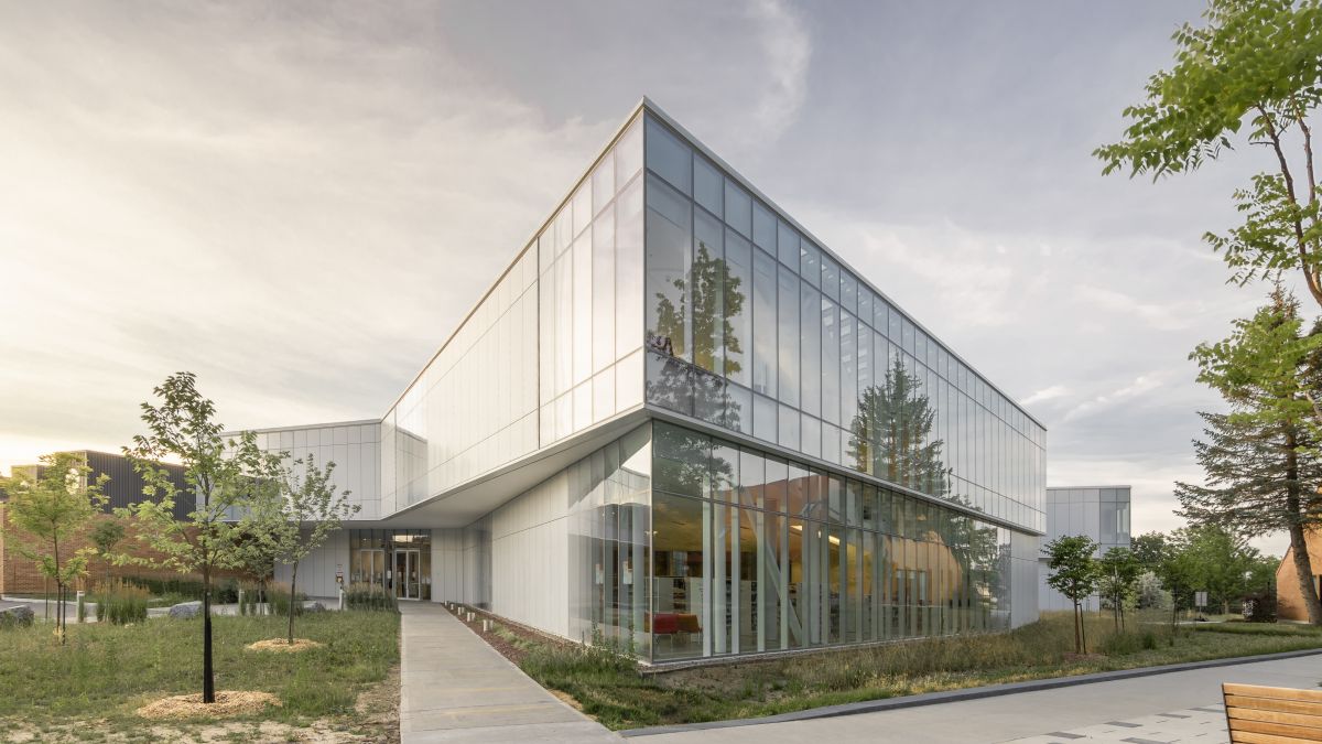 Pierrefonds Public Library, Montréal, 2019