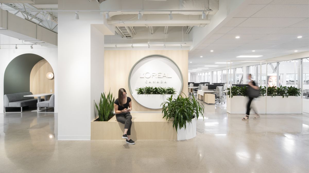 Distribution Centre, L'Oréal, Montréal, 2021 Distribution Centre, L'Oréal, Montréal, 2021