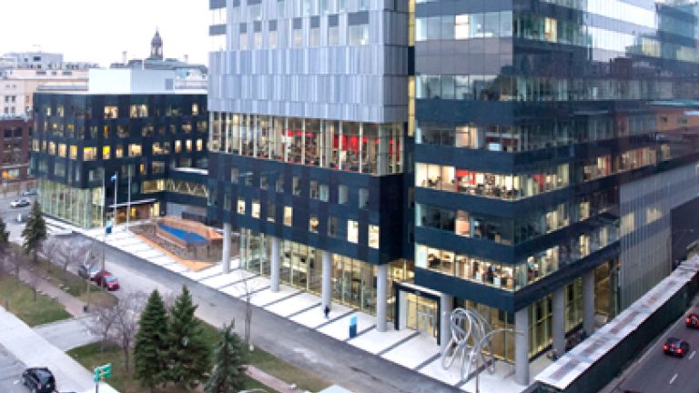 Centre hospitalier de l'Université de Montréal (le nouveau CHUM)