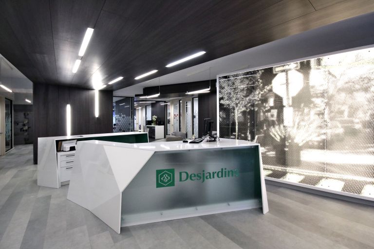 Mile End Service Center, Desjardins, Montréal, 2013