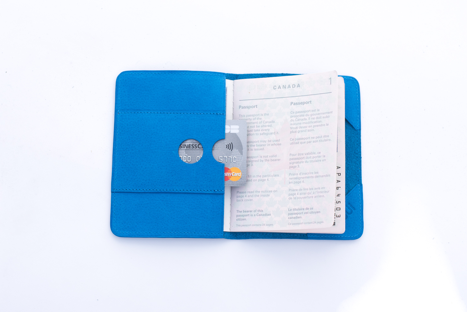 Passeport pouch, Montreal, 2016/2017 collection