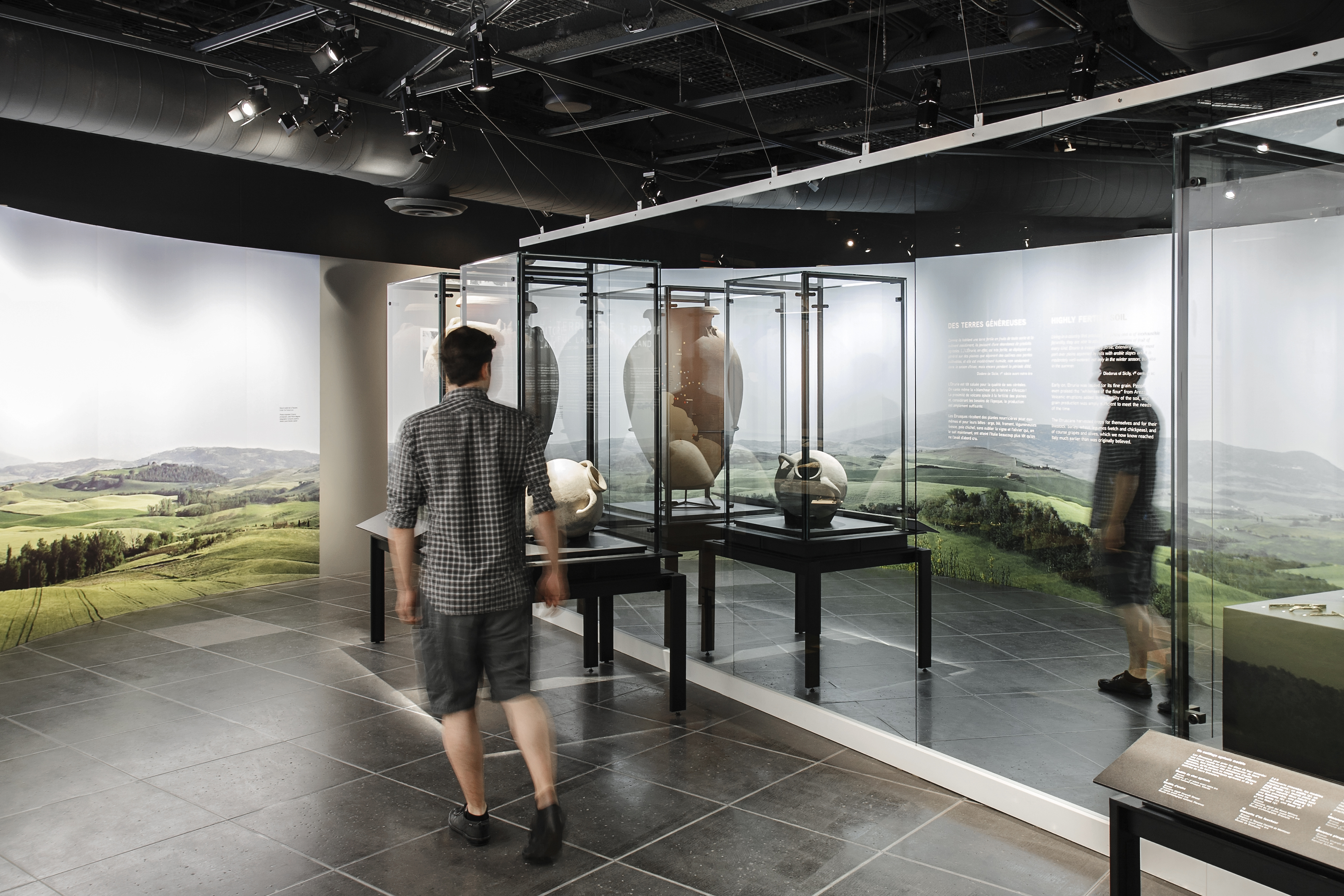 Exhibit design The Etruscans, Pointe-à-Callière Museum, Montreal, 2012