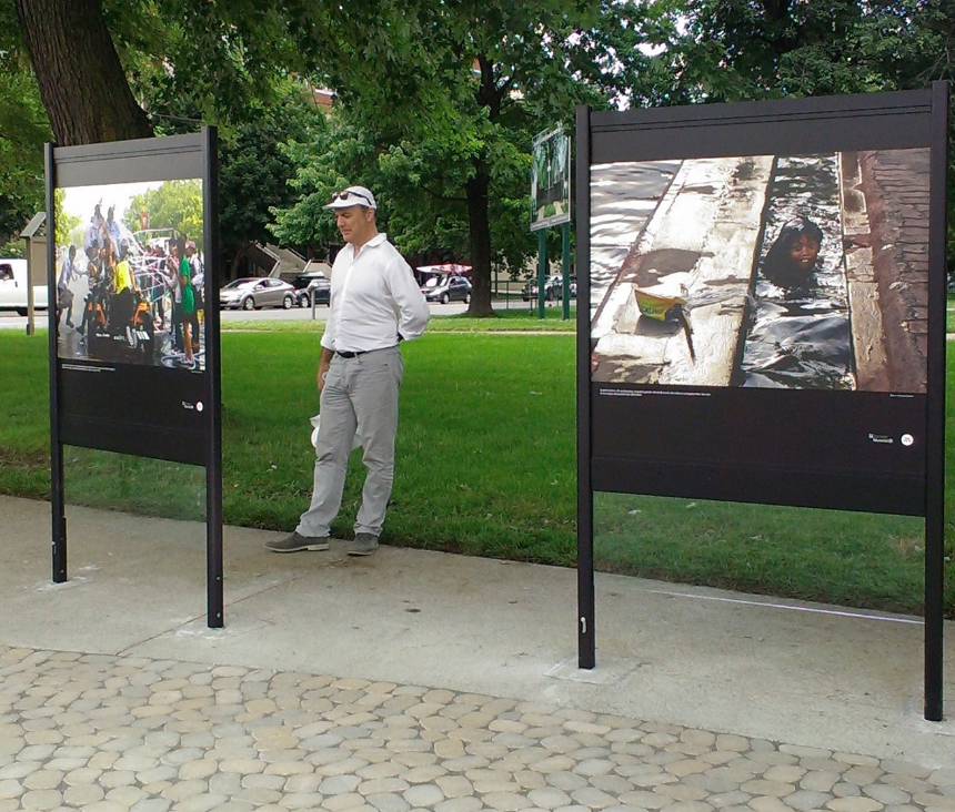 Photo exhibition frame, Montreal, 2013