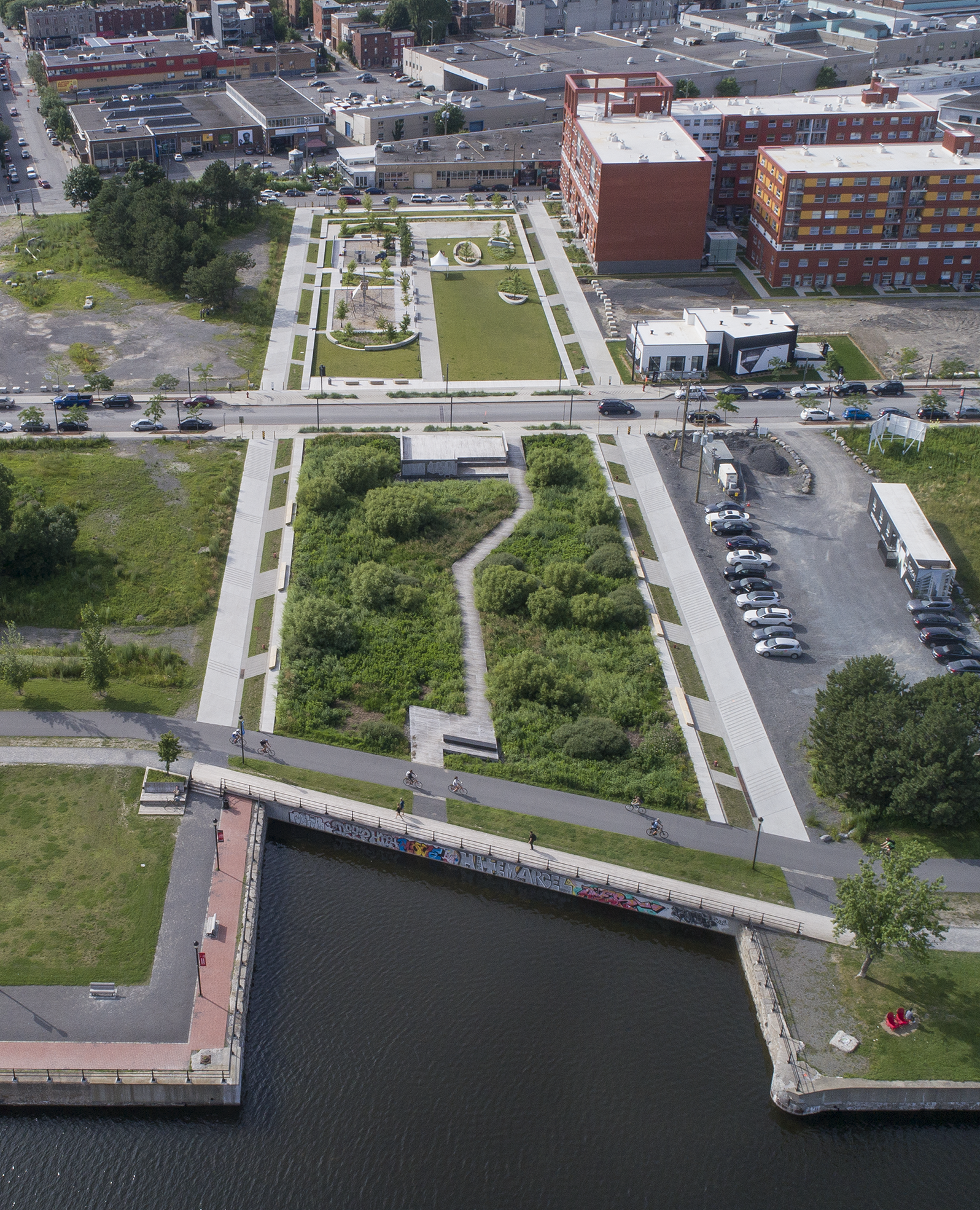 Bassin-à-Gravier, the Bassins du Nouveau Havre, Montréal, 2016