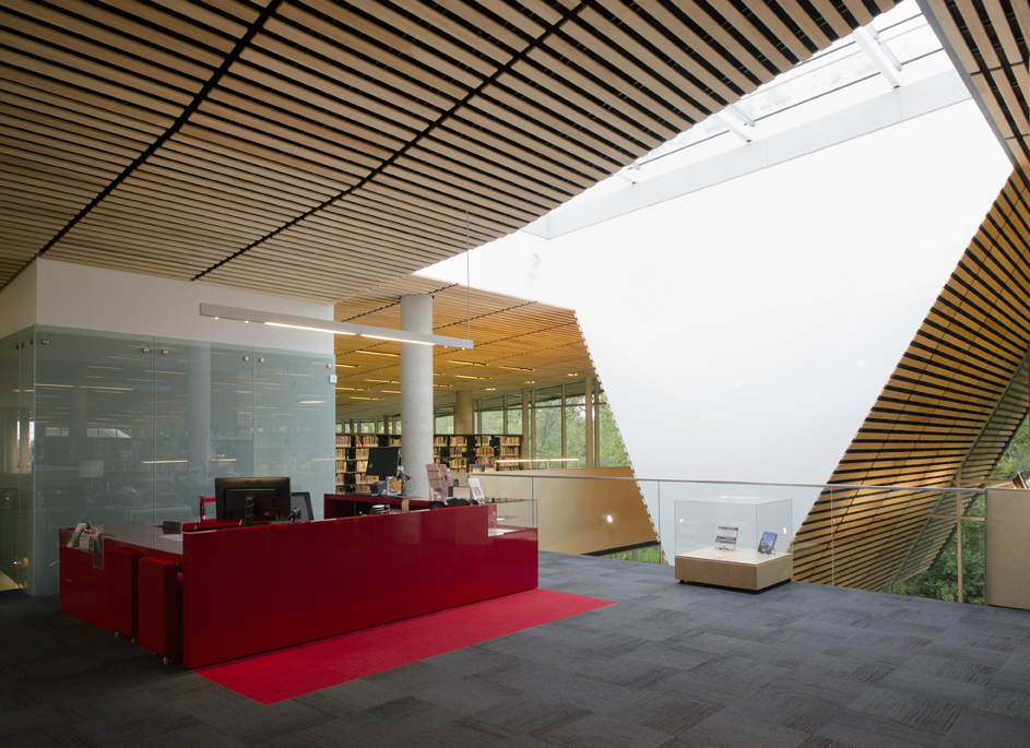 Du Boisé Library, Montréal, 2013