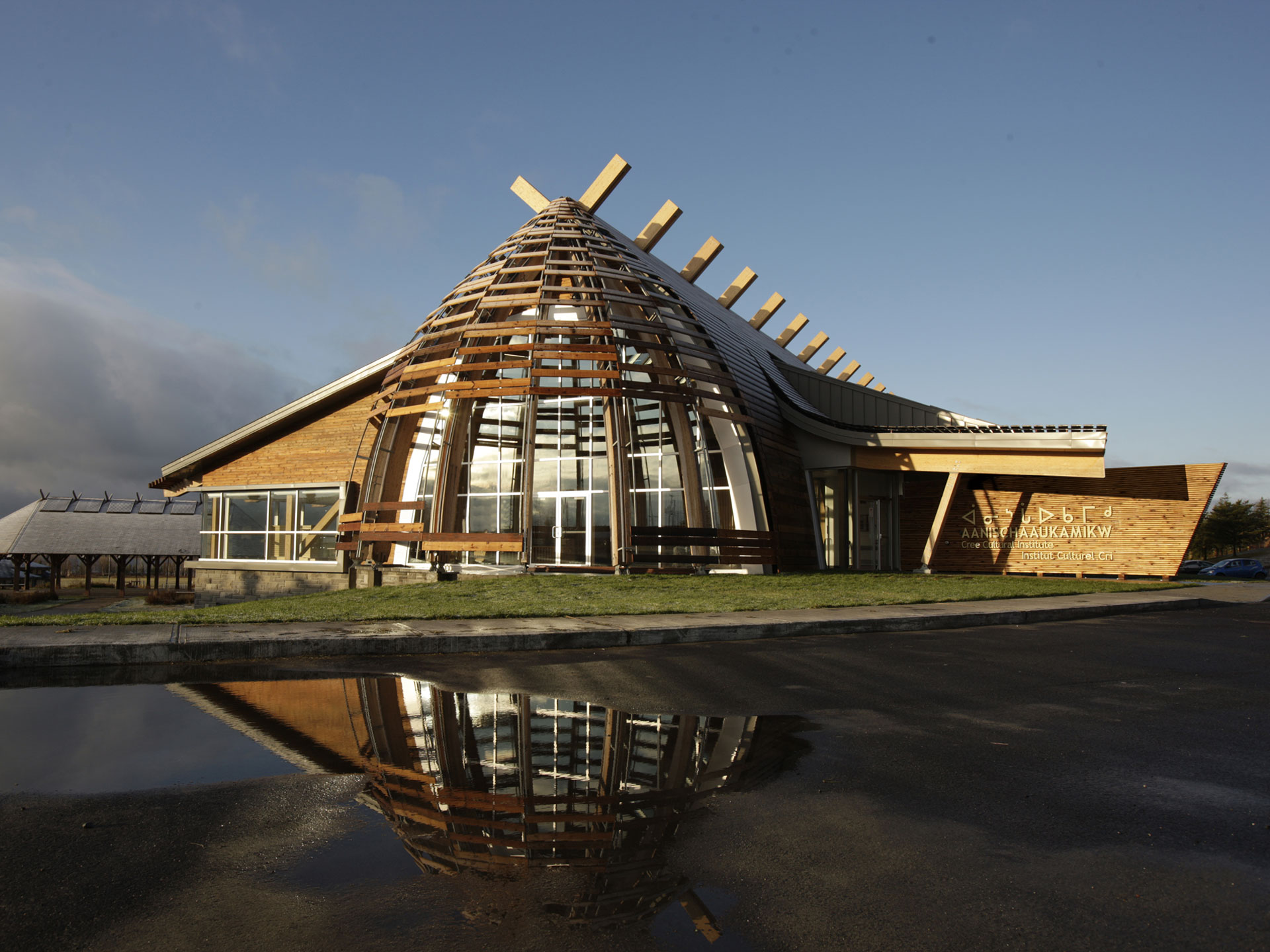 Aanischaaukamikw Cree Cultural Institute, Oujé-Bougoumou, 2011