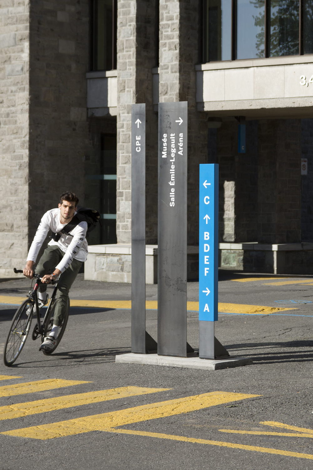 Wayfinding, Cégep de Saint-Laurent, Montréal, 2017