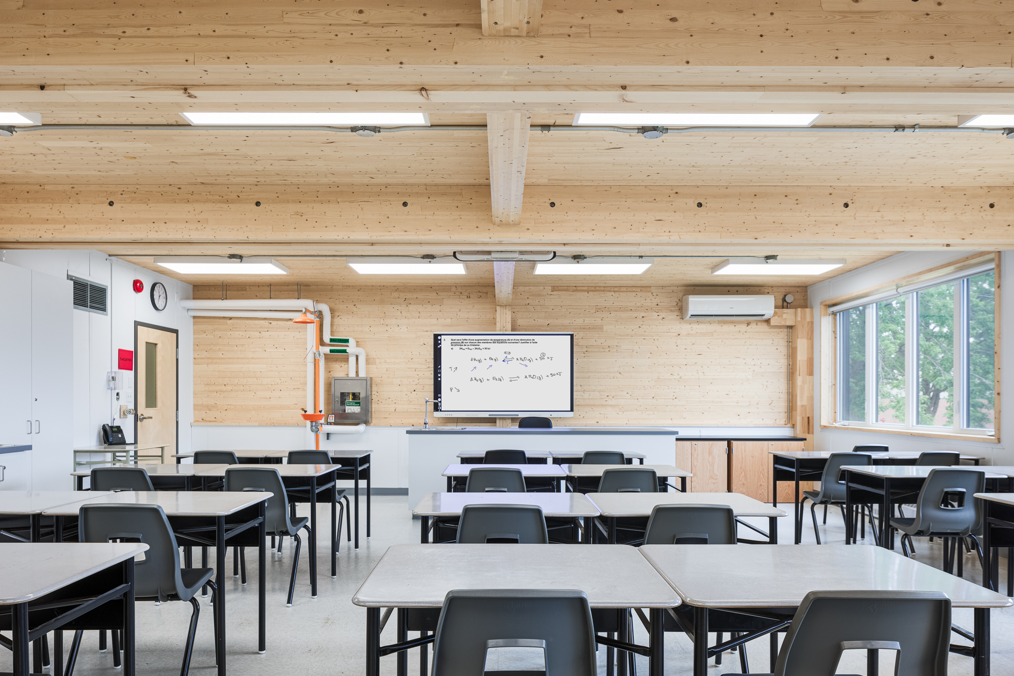 Modular Classroom, École des Trois-Lacs, Vaudreuil-Dorion, 2021