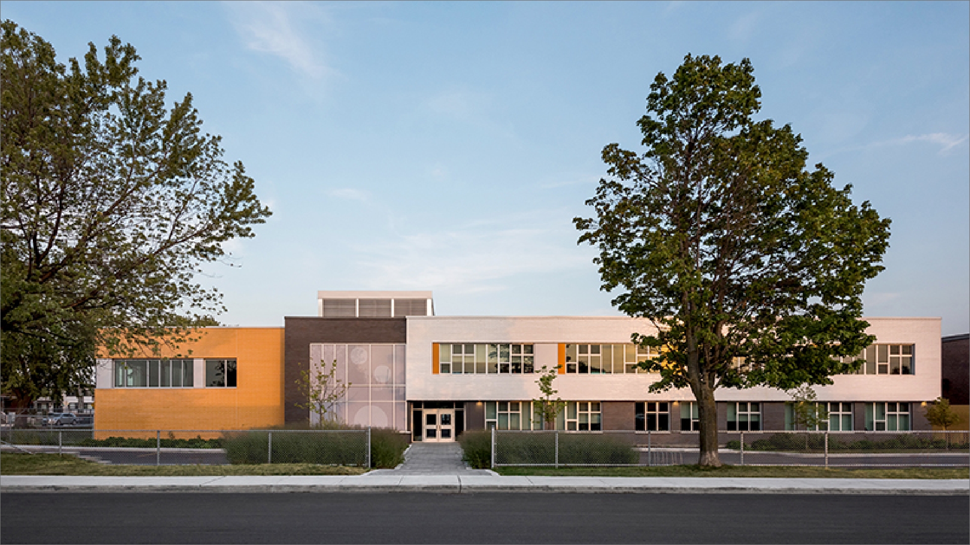 Terre-des-Jeunes Elementary School, Montréal, 2017