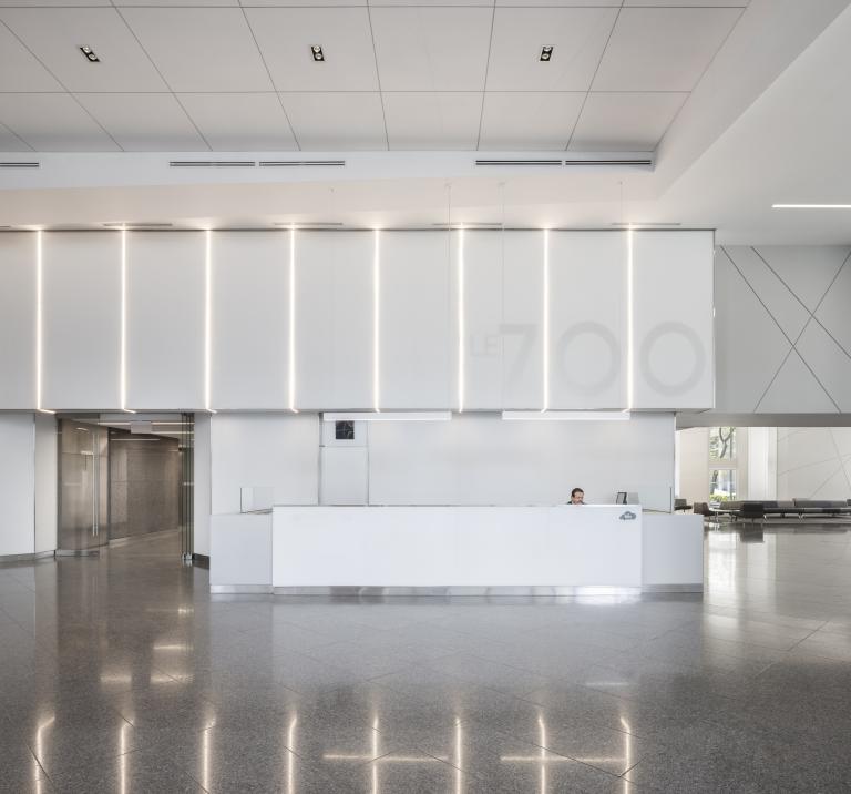 Design d'intérieur du lobby, Le 700 de la Gauchetière, Montréal, 2016