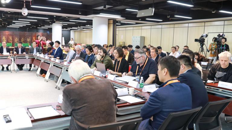 Délégués et observateurs de la 3e table ronde des villes créatives à Wuhan